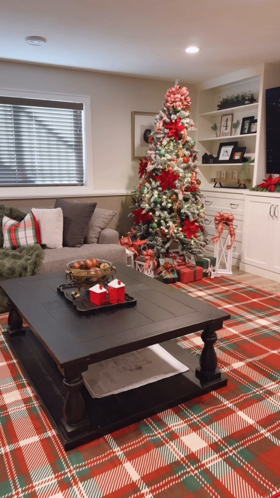 LOVE this throw and it’s under $25! ✨✨

#LTKHome #LTKFindsUnder50 #LTKGiftGuide