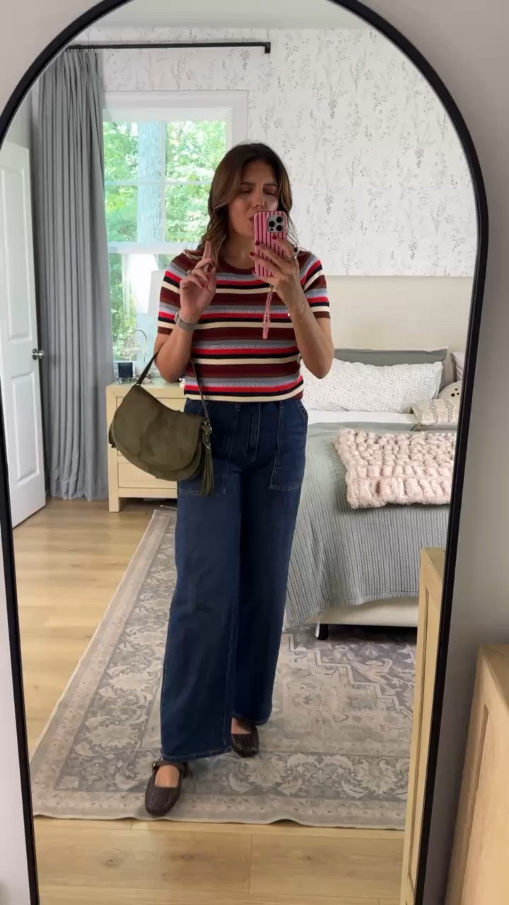 This fall top is giving all the nostalgia!! I’m in a small. Under $30! 🤯

#LTKOver40 #LTKTall