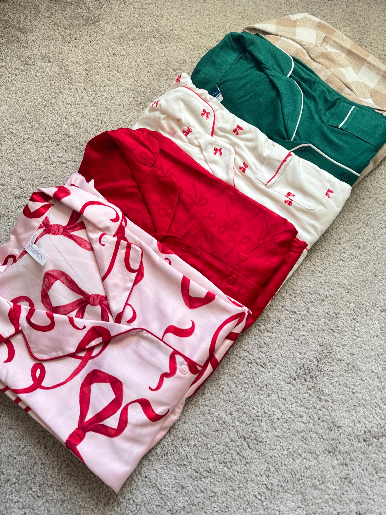 Cute and comfy holiday pajamas 🎄🎁🎀 #GiftsForHer #GiftIdea

#LTKSeasonal #LTKGiftGuide #LTKHoliday