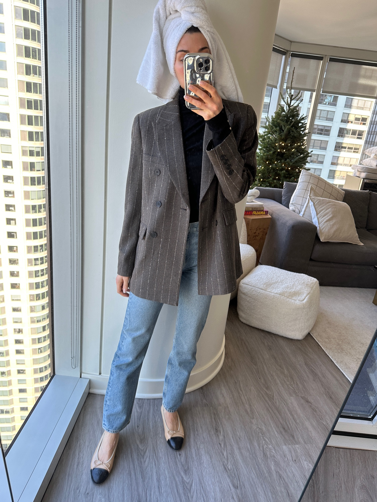 Blazer
Winter work outfit
Denim 
Straight leg jeans 

#LTKstyletip #LTKSeasonal #LTKworkwear