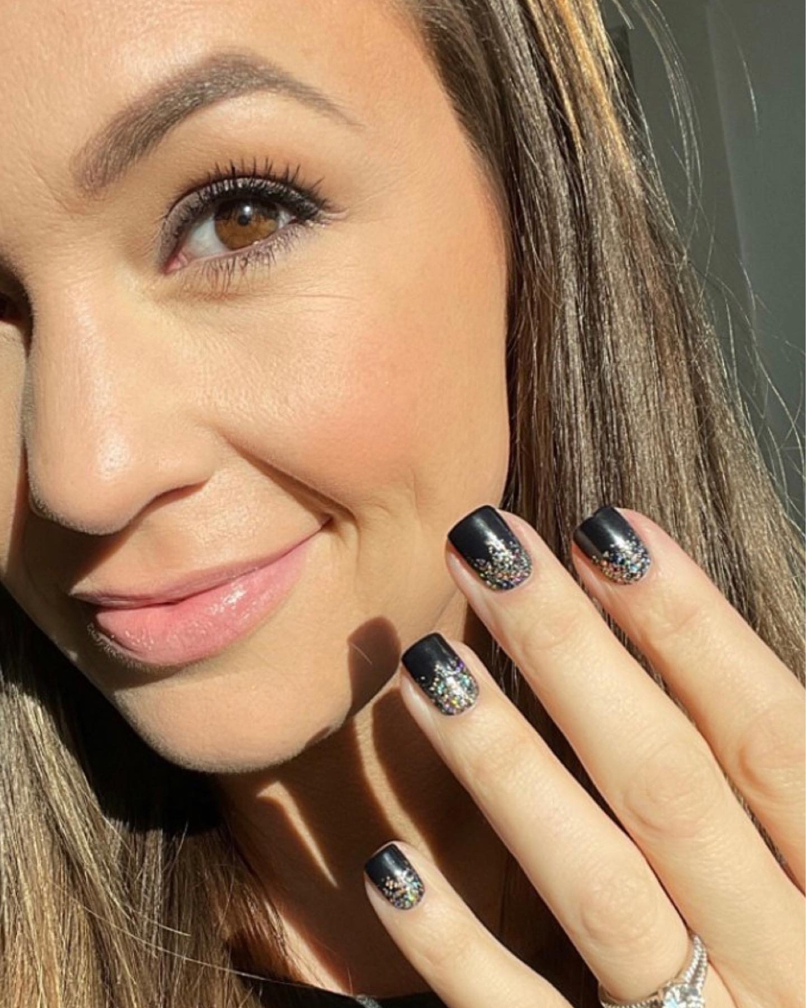 Happy New Year LTK fam! Makeup & polish all linked!!

#LTKHoliday #LTKSeasonal #LTKbeauty