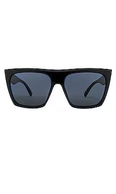 Le Specs the Thirst in Black & Smoke Mono from Revolve.com | Revolve Clothing (Global)
