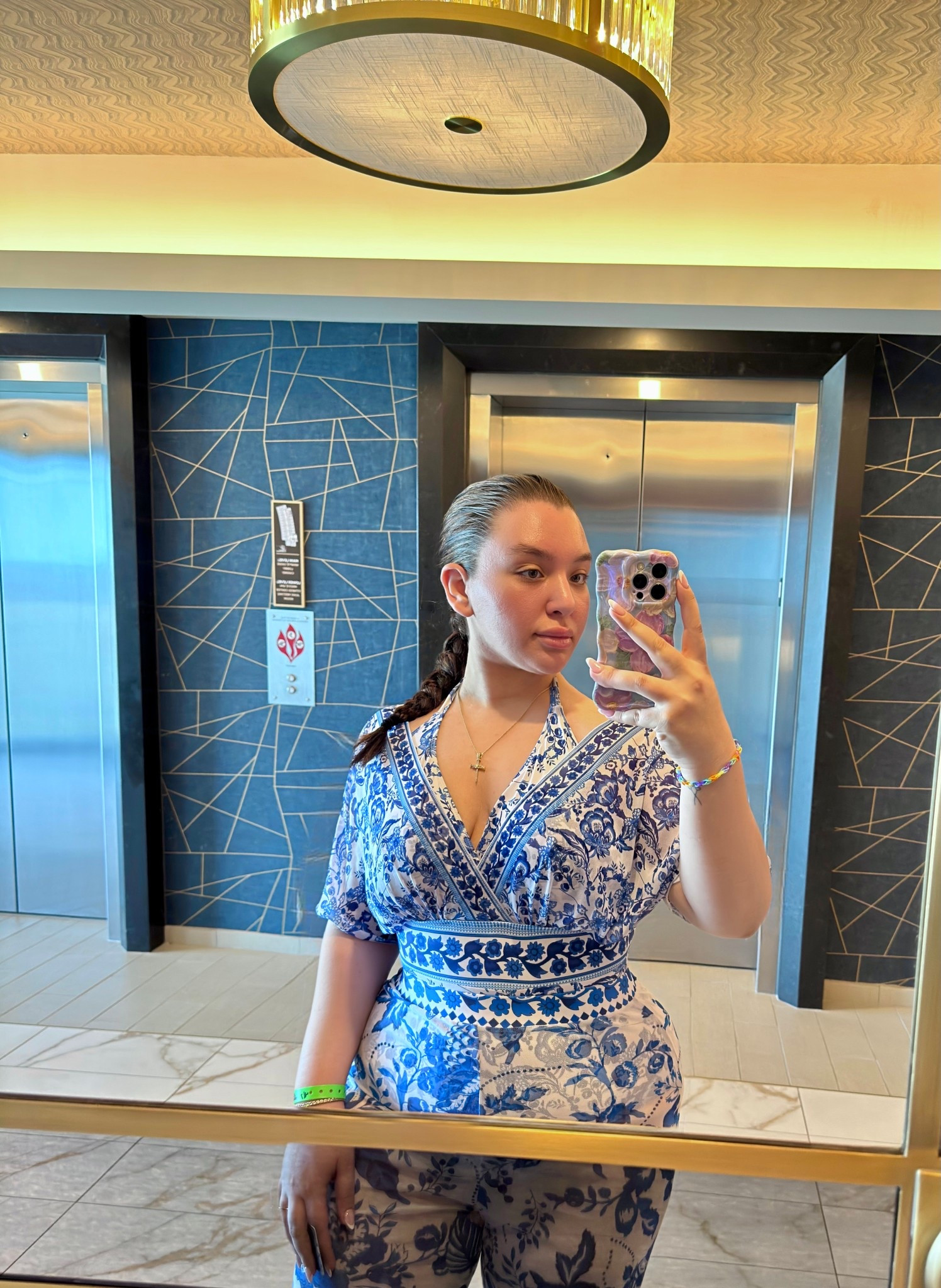 just a slow day at Wawyé Oasis 🌴✨ didn’t expect to find a tropical vibe like this in Michigan… but I’m fully in my resort era now

#LTKootd #LTKgrwm #LTKSwim