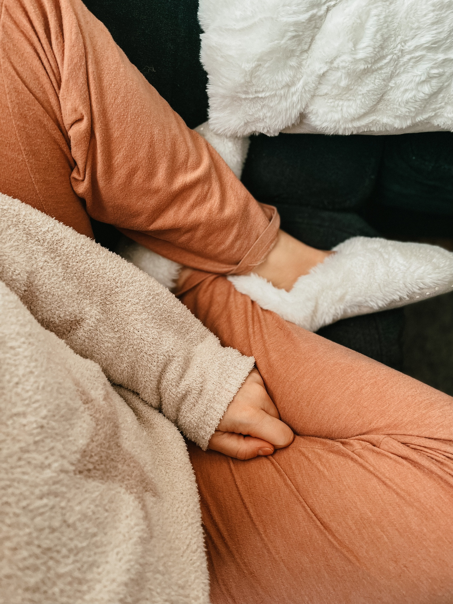 Cozy clothes & slippers 

#LTKstyletip #LTKFind #LTKSeasonal