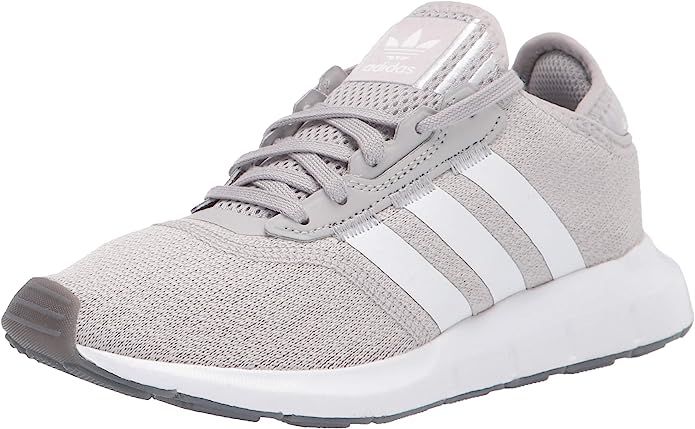 adidas Originals Women's Swift Essential Sneaker | Amazon (US)