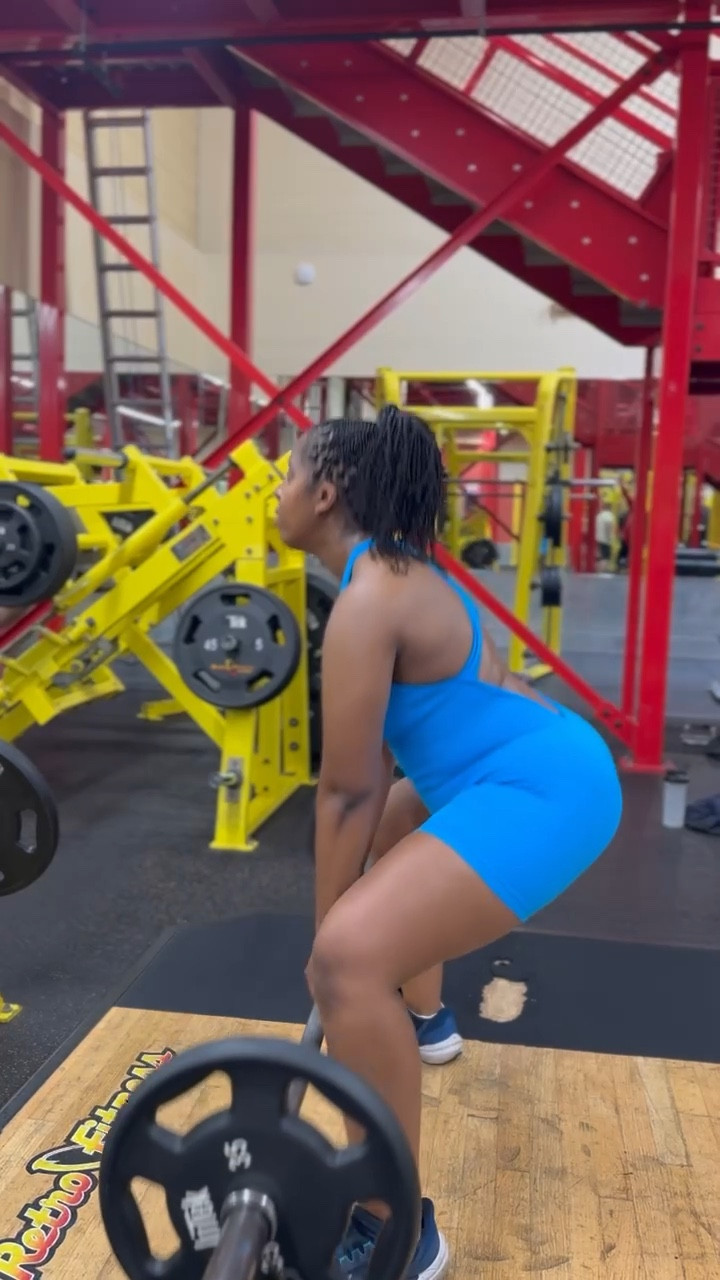 My favorite workout romper is currently on sale and it’s squat proof and doesn’t ride up!

#LTKSaleAlert #LTKFindsUnder50 #LTKActive