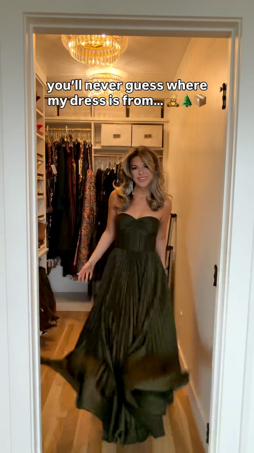 Hunter green strapless pleated wedding guest or formal event dress from Amazon

Vici code: emerson30
Glow color: can't handle the heat

Sized down one in amur dress

Wedding guest
Formal event
Black tie
Special occasion
Strapless
Pleated
Amazon dress
Holiday party
Winter event
Nighty

#LTKWedding #LTKgrwm #LTKSeasonal