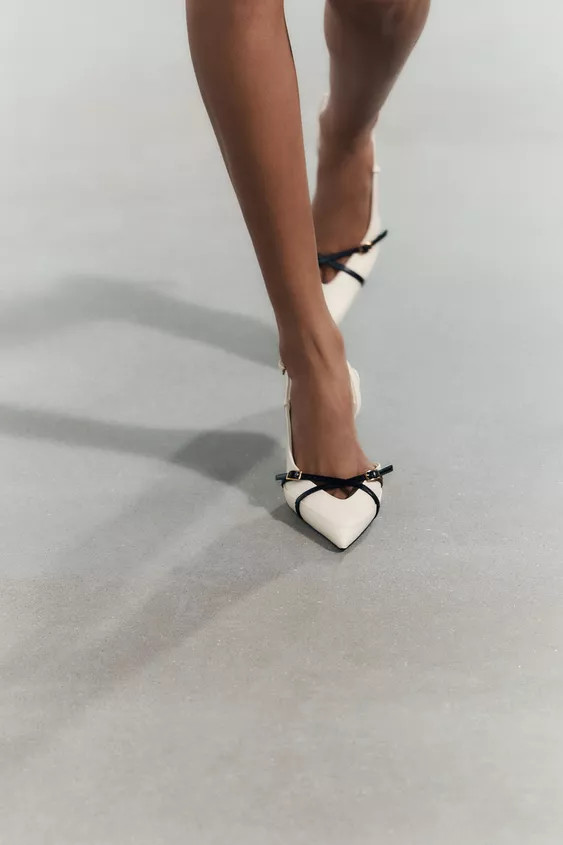 BUCKLED STRAP HEELED SHOES | Zara US