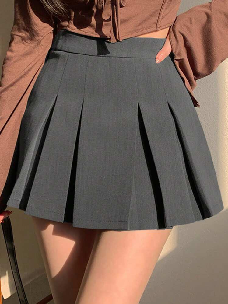 DAZY Women Solid Color Short Pleated A-Line Skirt - College Style | SHEIN