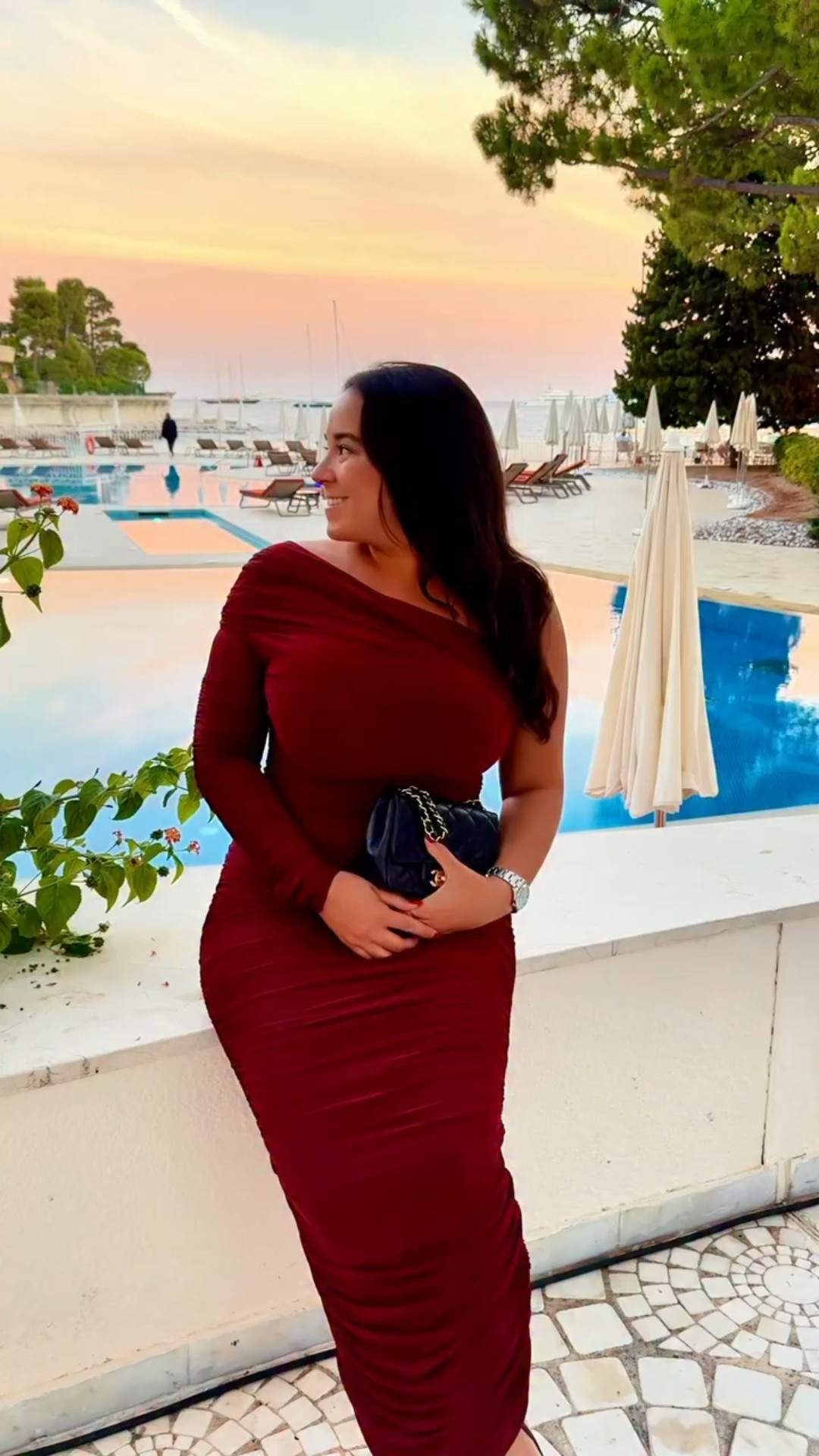 [GIVEAWAY] 🎄✨ Day 7 of 12 Days of Christmas Giveaways ✨🎄

Because who doesn’t love a little freedom to choose 🤍
One lucky winner will receive a $500 Amex gift card ✨

Use it for travel, shopping, dining, or that “treat yourself” moment you’ve been eyeing all season.

To enter:
1️⃣ Follow @jqlouise
2️⃣ Like this post
3️⃣ Tag a friend who deserves a little holiday splurge below

🎉 Winner will be announced on New Year’s Eve 🎉
Day 8 coming tomorrow… 🎁✨

#12DaysofChristmas #Giveaway #Amex #TreatYourself #cash