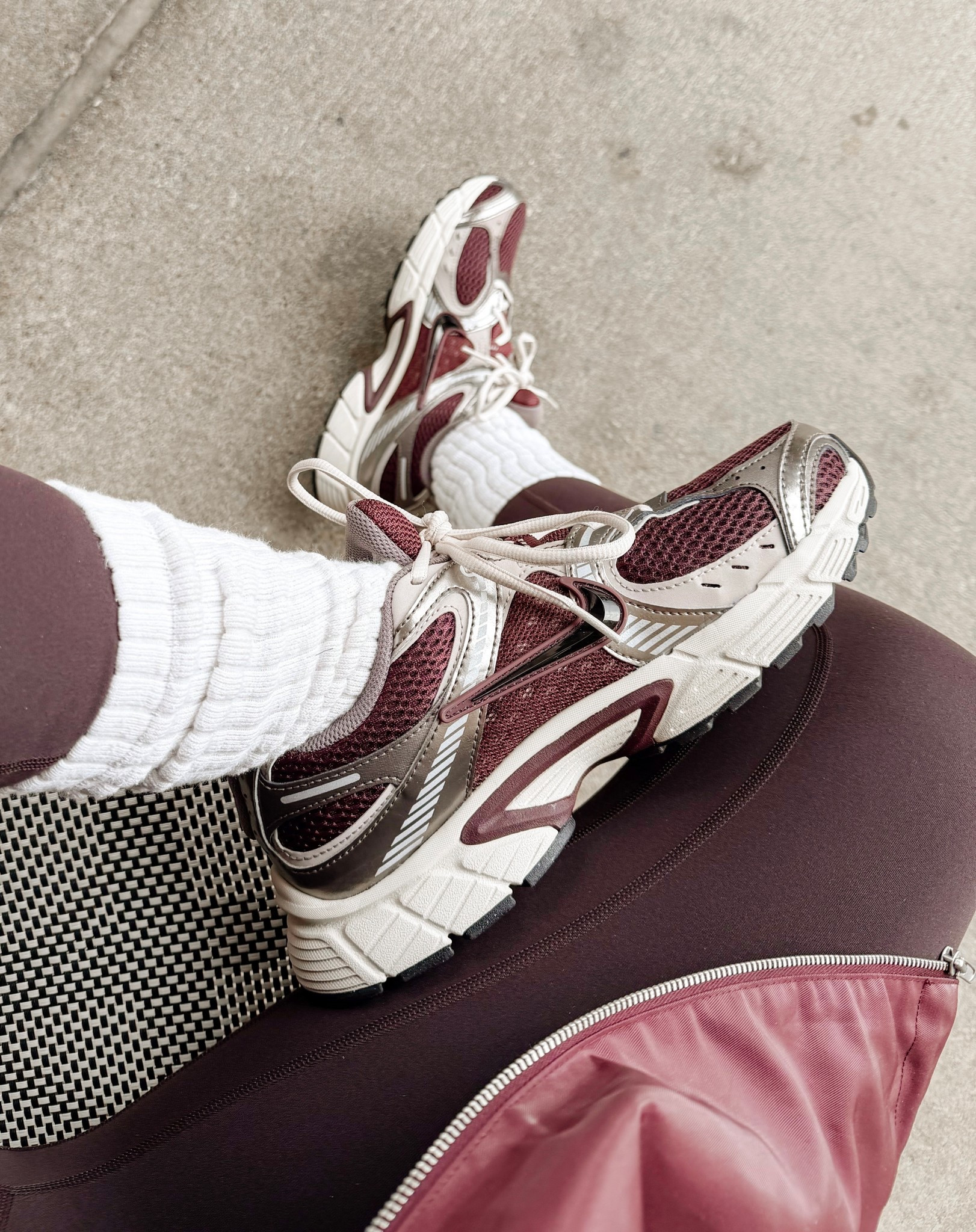 Like I said, burgundy is my new color ✌🏼

#LTKActive #LTKmomlife #LTKootd