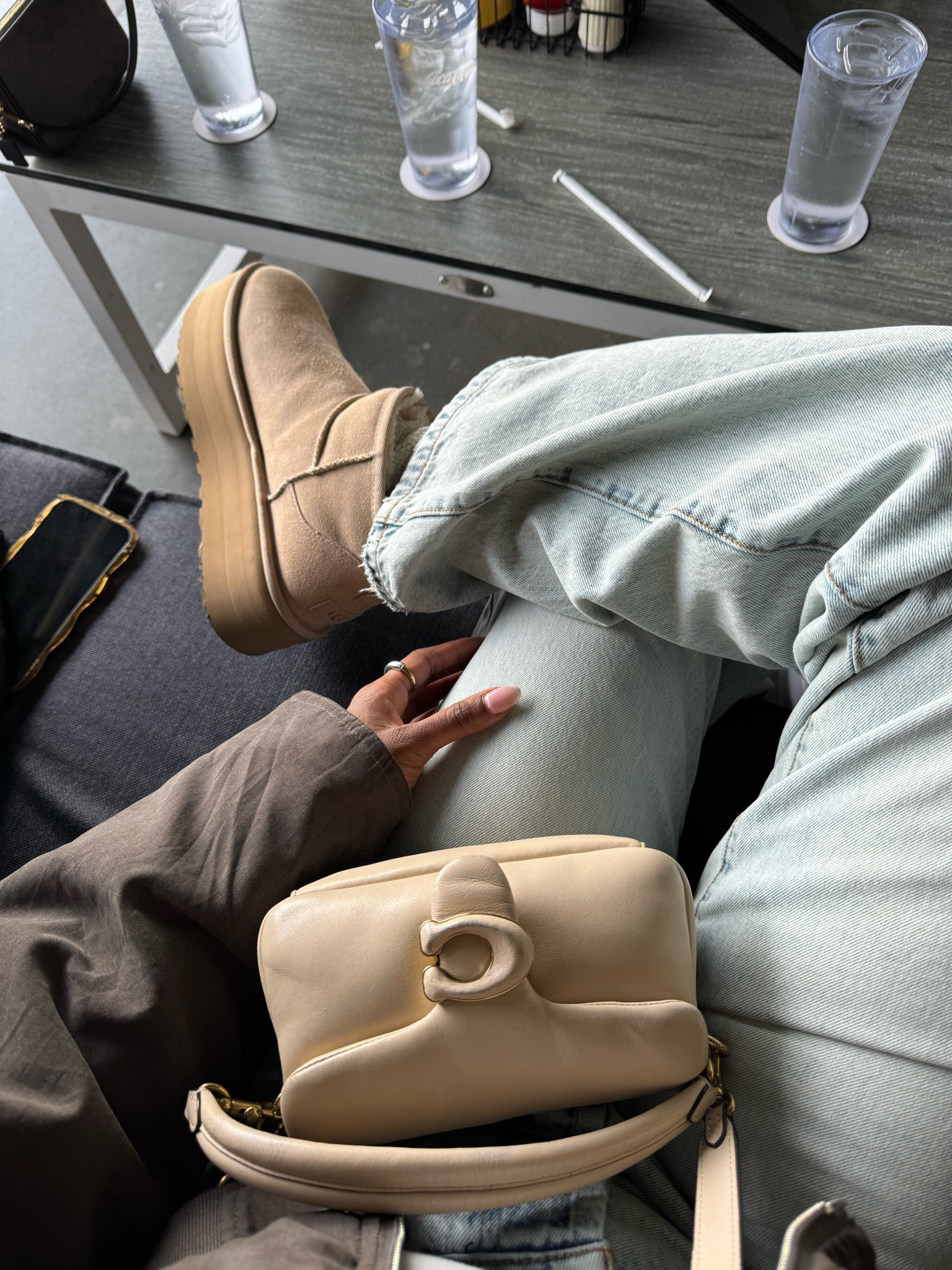 neutrals on neutrals 

#LTKSeasonal #LTKStyleTip #LTKHoliday
