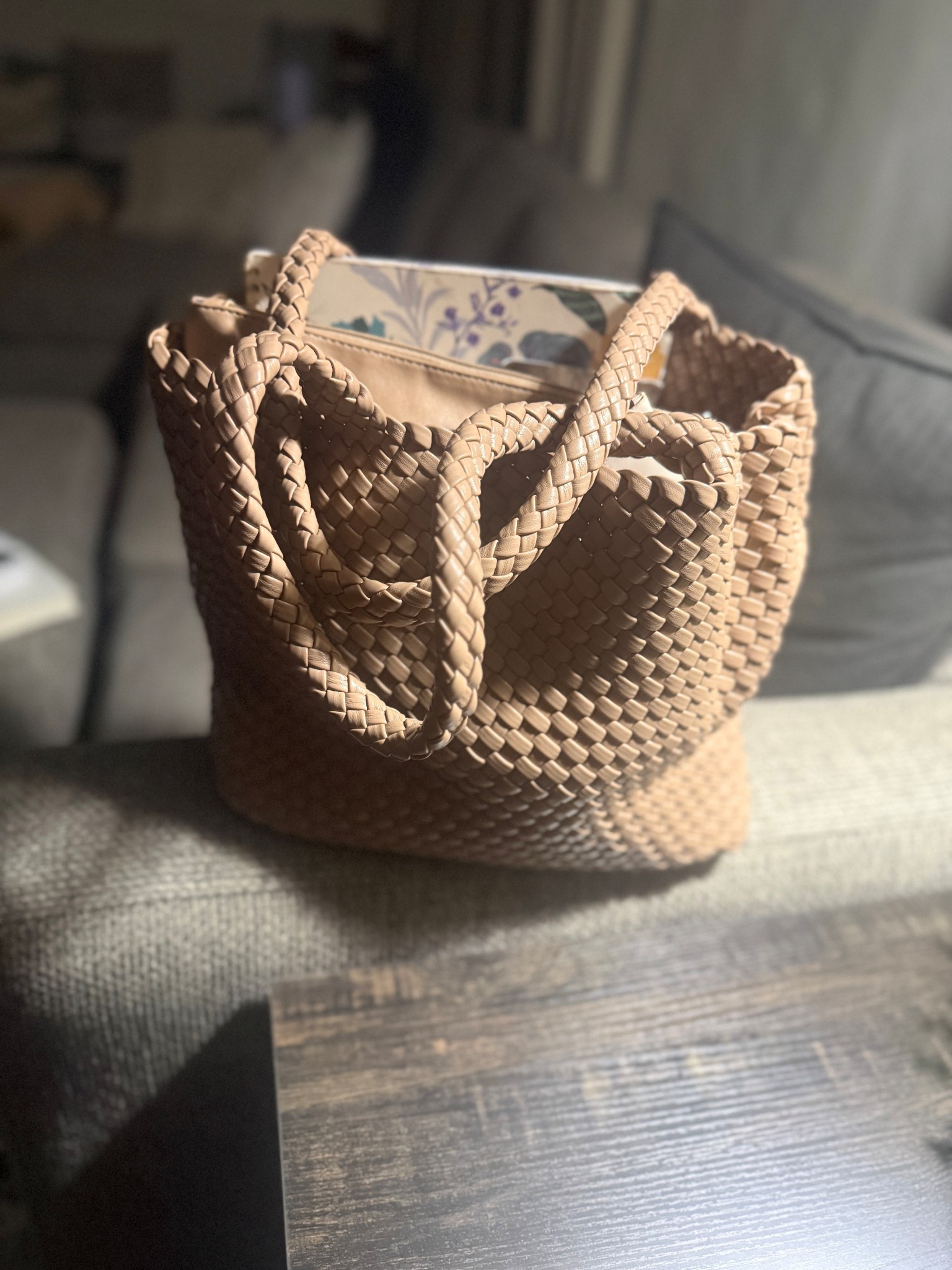 Nice size tote purse 

#LTKTravel