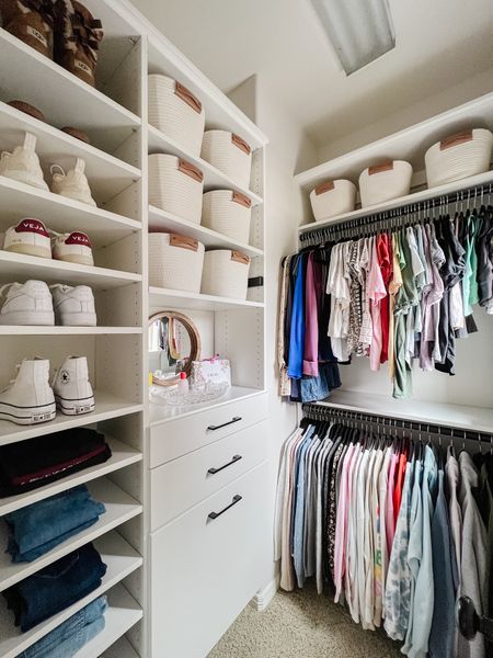 Izzy’s teen closet makeover!  Two closet organization must haves:
1) Soft storage bins for smaller items
2) Thin non-slip hangers


#LTKhome