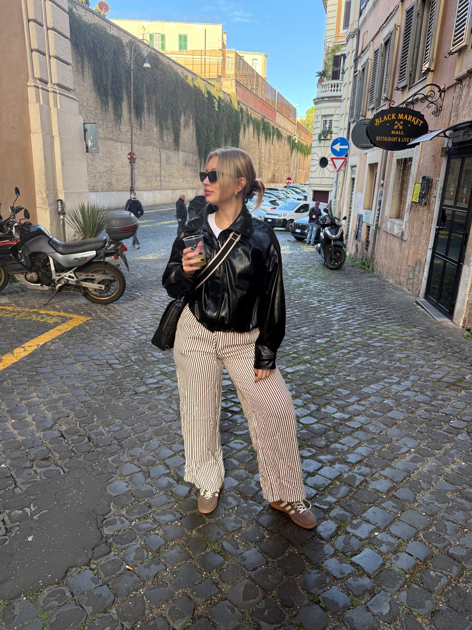 Super comfy fit for walking around 

#LTKootd #LTKFindsUnder100