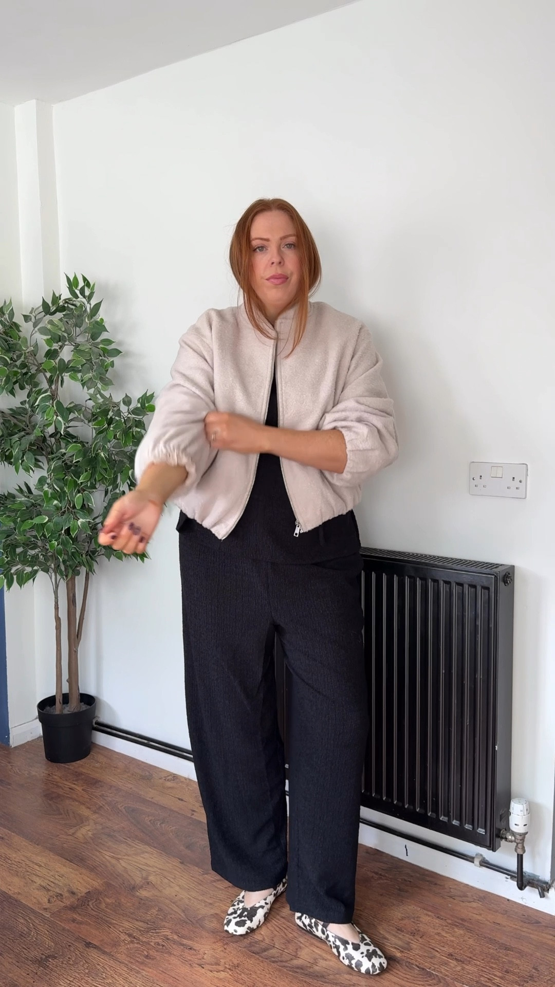The perfect weekend to work look from
Marks and Spencer. Stretchy black trousers and tie clack asymmetrical top  

#LTKgrwm #LTKSpringSale #LTKMidsize