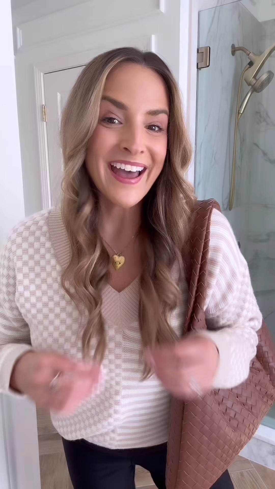 This cutie, little, errand-running ootd will be on repeat!! 🛒🥗🛍️✨

#LTKmomlife #LTKdayinmylife #LTKootd