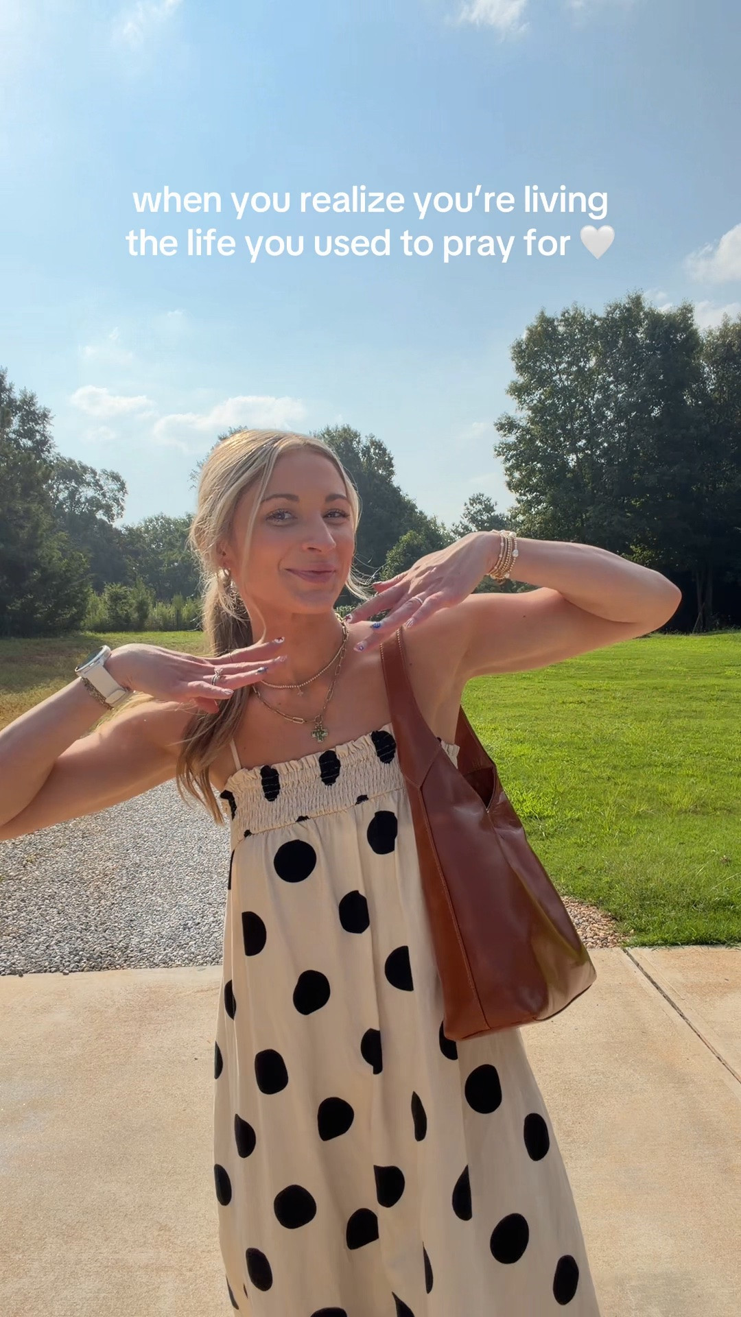 Some days you just stop and think… wow, I really love my life 🥹🤍 

#thankful #lifestyle #imjustagirl #ootd #relatable

#LTKU #LTKSeasonal #LTKootd