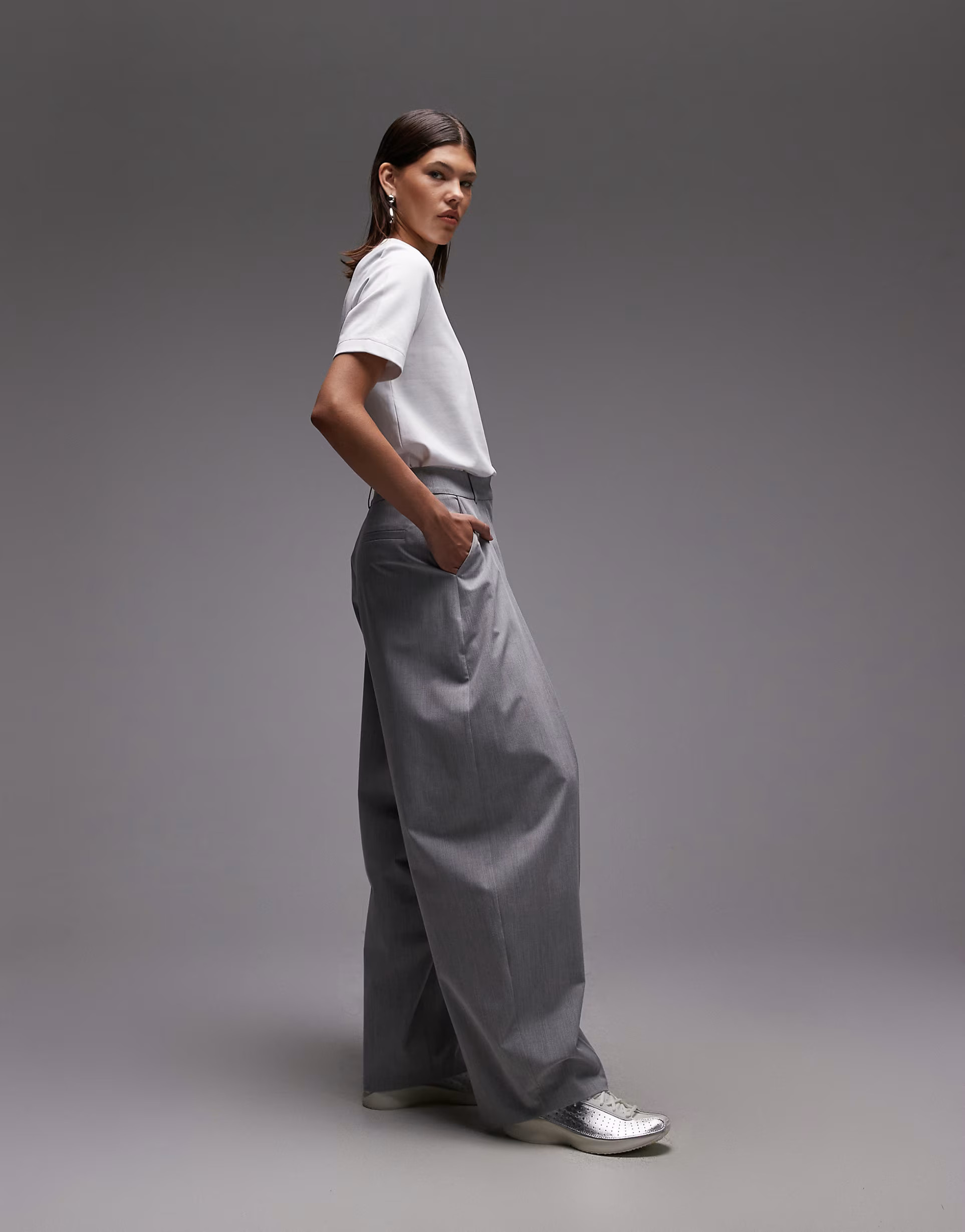 ASOS DESIGN tailored cocoon pants in light gray | ASOS (Global)