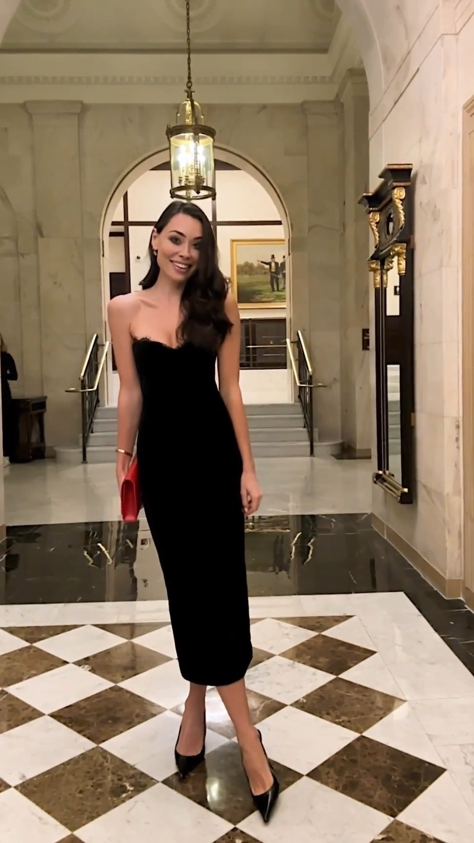 Velvet holiday dress, Kat Jamieson style. 

#LTKWedding #LTKHoliday #LTKootd