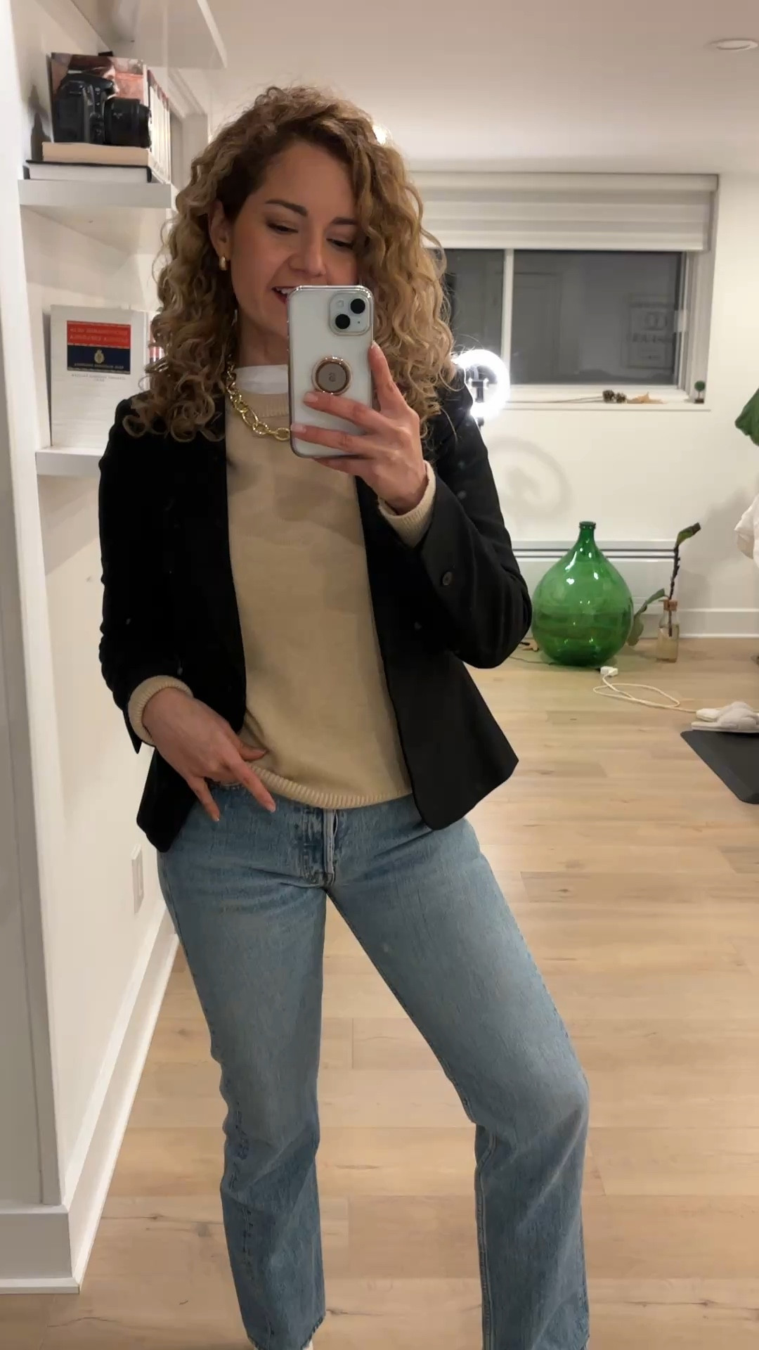 Look casual con blazer 

#LTKworkwear #LTKcanada #LTKwinter