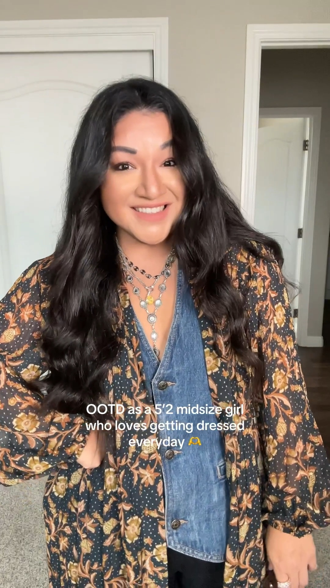 Kimono is from Nordstroms long time ago in size small/ medium - oversized fit 

Pants - medium and run oversized 

I linked similar products to achieve similar look Gorg 💕

#LTKootd #LTKMidsize