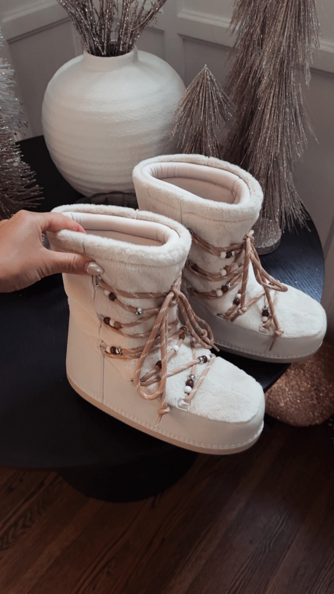 Target moon boot dupes 

#LTKCyberWeek #LTKHoliday #LTKSaleAlert