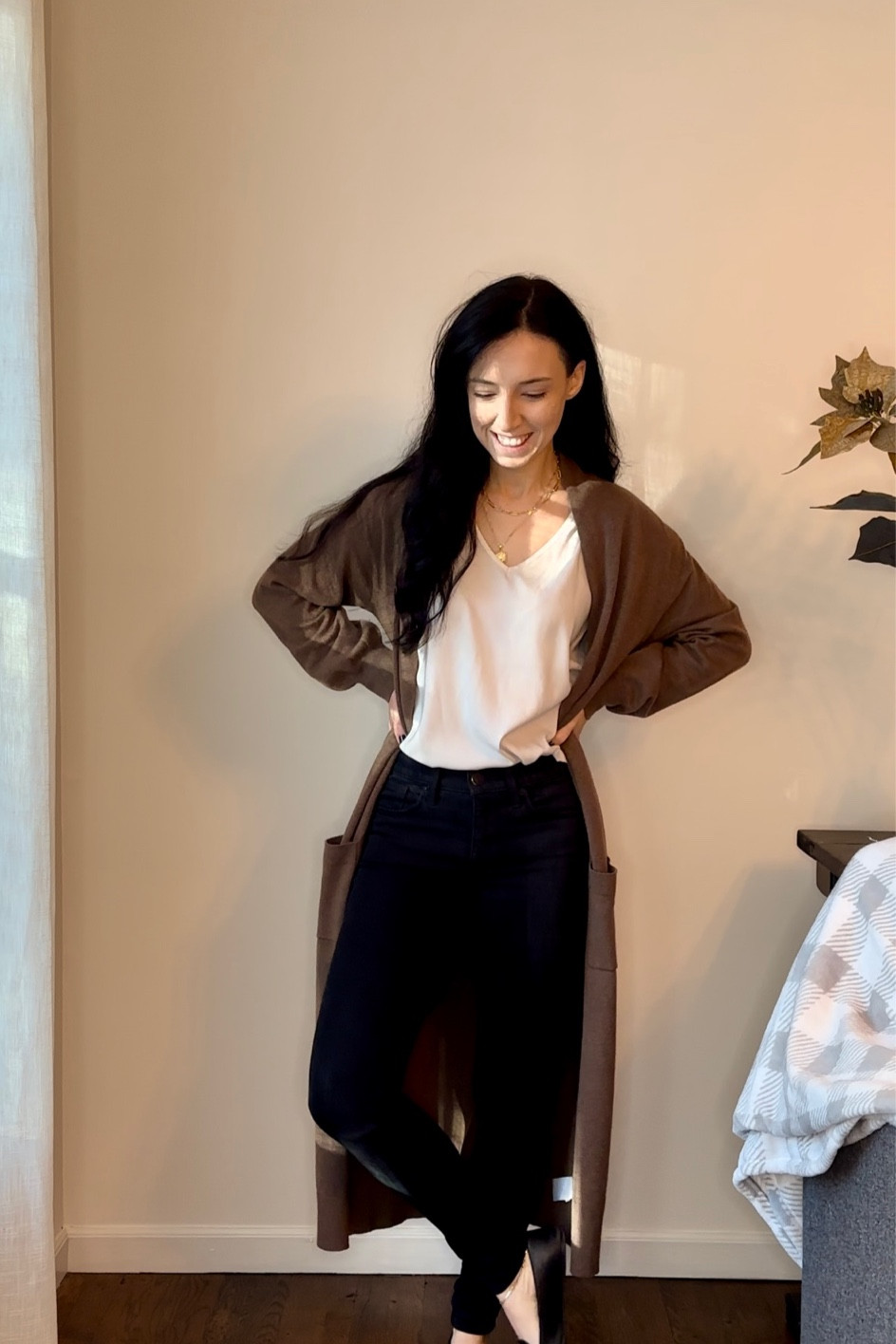 Currently trending: fall outfits

Workwear, work outfit, black jean, white tshirt, brown cardigan, long cardigan, black loafers, brown duster, express, Steve Madden, gold necklaces, Amazon jewelry 

#LTKfindsunder100 #LTKSeasonal #LTKworkwear
