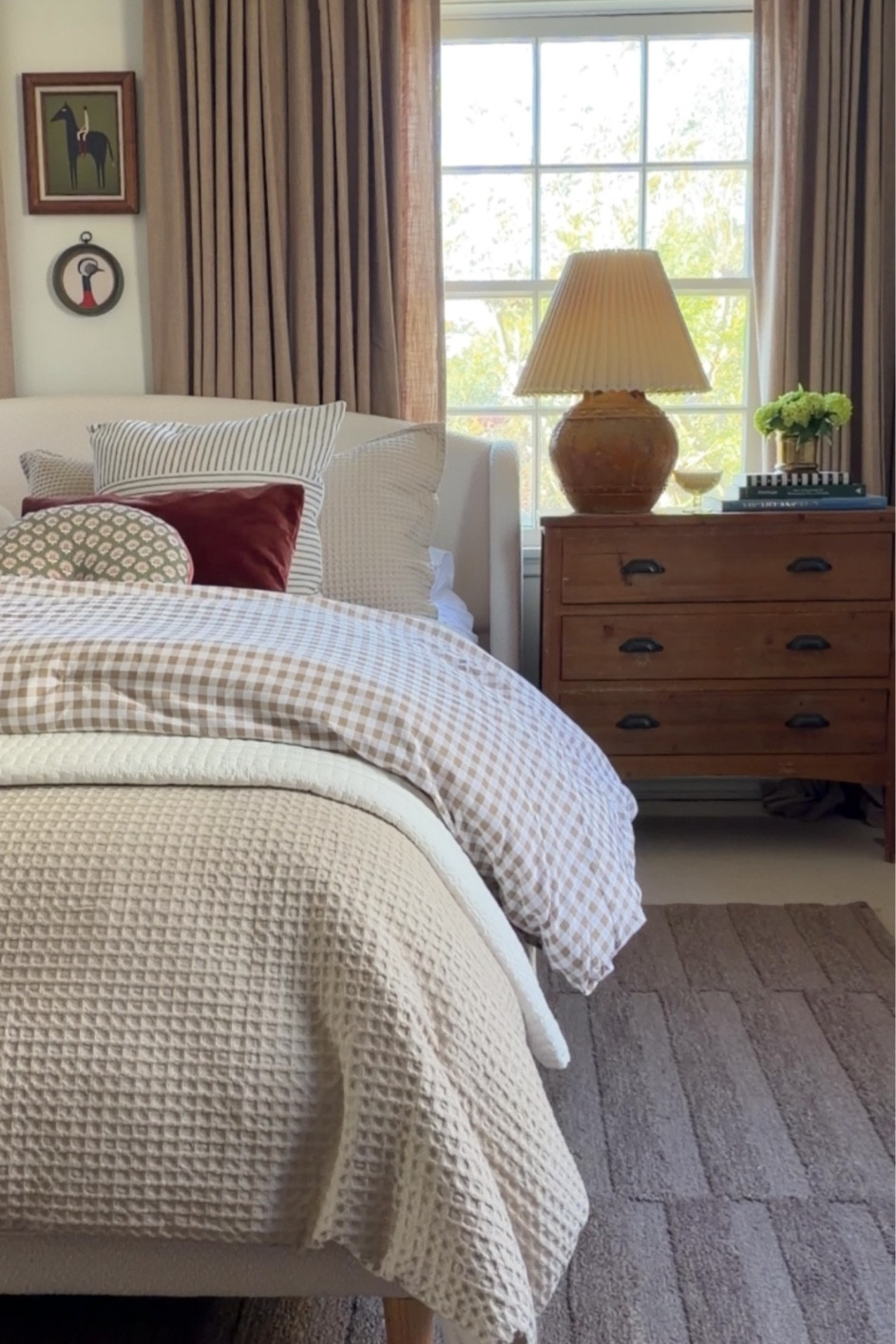 Table, lamp, curtain, bedding, comforter, sheets, pillow, rug


#LTKHome