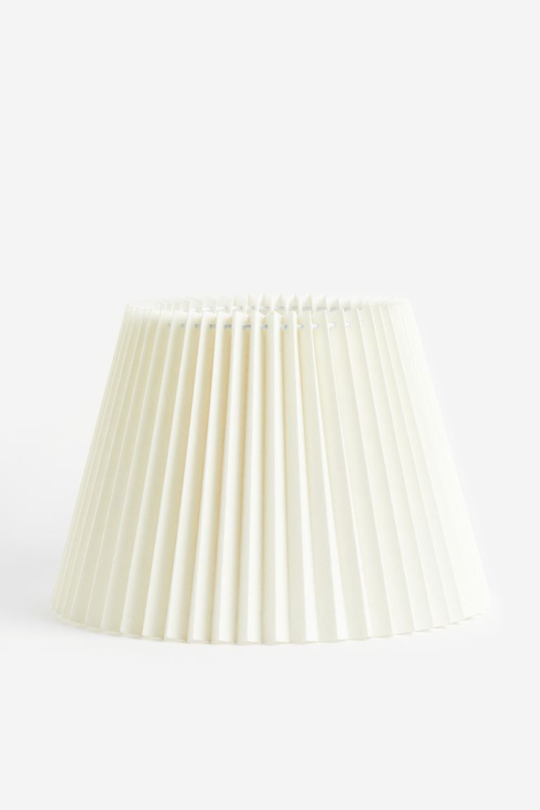 Pleated lamp shade | H&M (UK, MY, IN, SG, PH, TW, HK)
