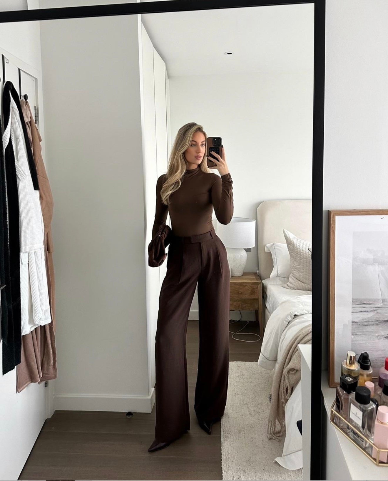 Abercrombie trousers! Almost 30% off with code AFXLTK