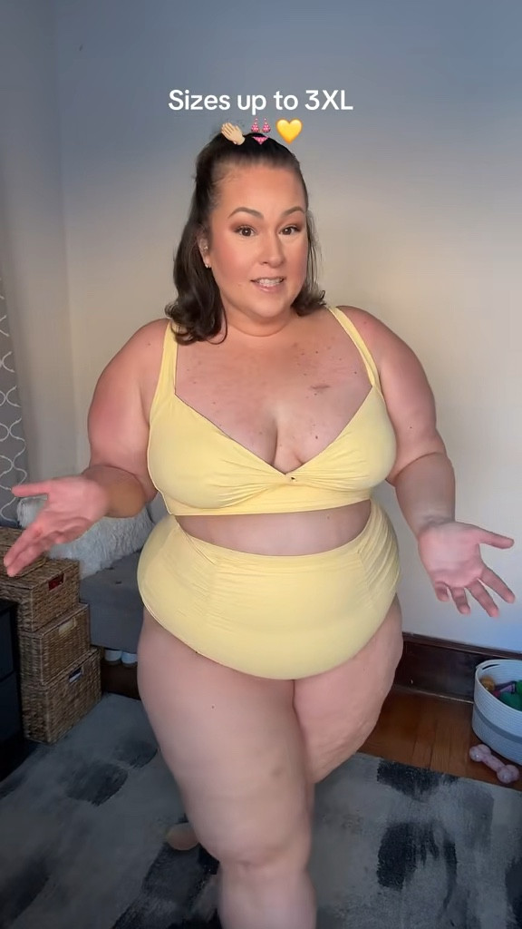 Absolutely INLOVE with this 2 piece! 💛✨

Height: 5’7
Weight: 317
Bust: 54”
Underbust: 46”
Waist: 49”
Hips: 63”

Wearing a 3XL for reference ✨

#plussizeswimsuit #plussizesswim #swimsuits 

#LTKPlusSize