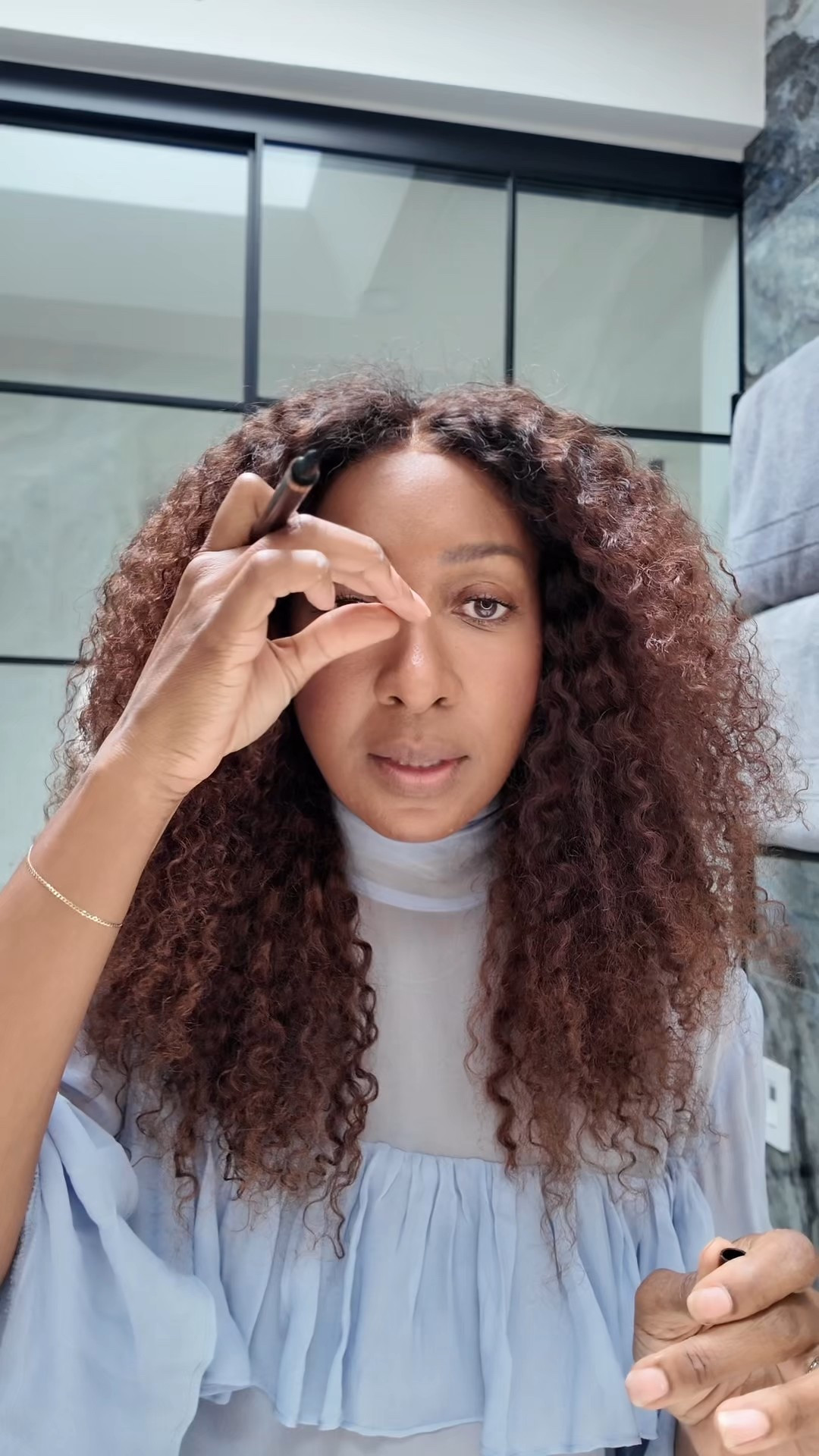 Best liner I’ve found to date for doing liquid eyeliner and that’s coming from a non pro!!!