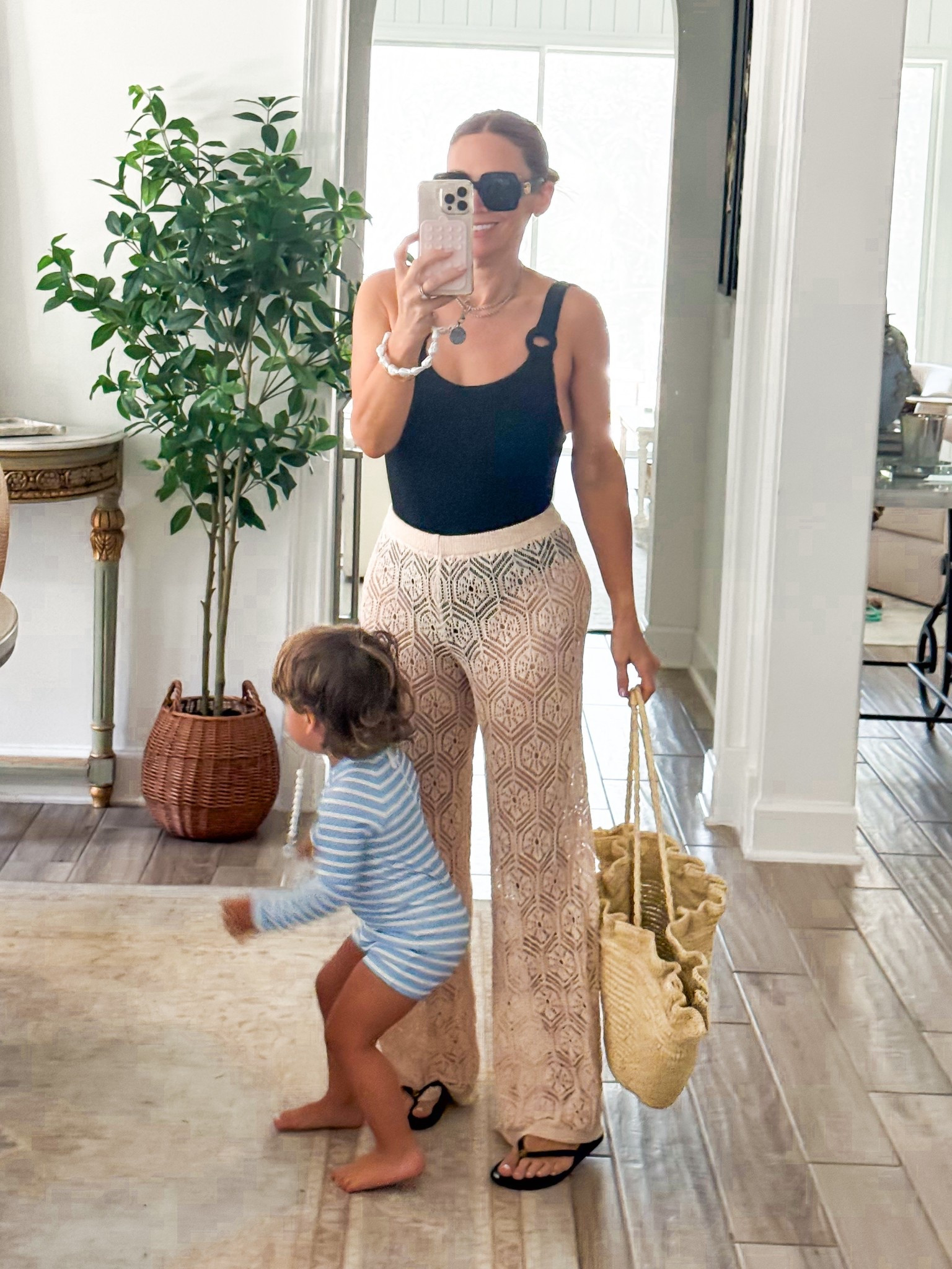 The crochet pants that are so pretty, but actually durable with a toddler pulling on you 👏🏻


#LTKPetite #LTKootd #LTKmomlife