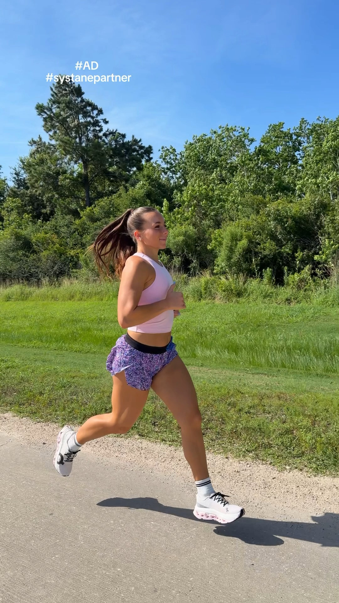 #ad The @systane.us PRO Eye drops help my eyes stay hydrated throughout my busy days! Whether I’m traveling, running or editing videos. I love that I can take them wherever I go!! Now at @Target !! #SystanePartner #TargetPartner #dryeye #eyecare
