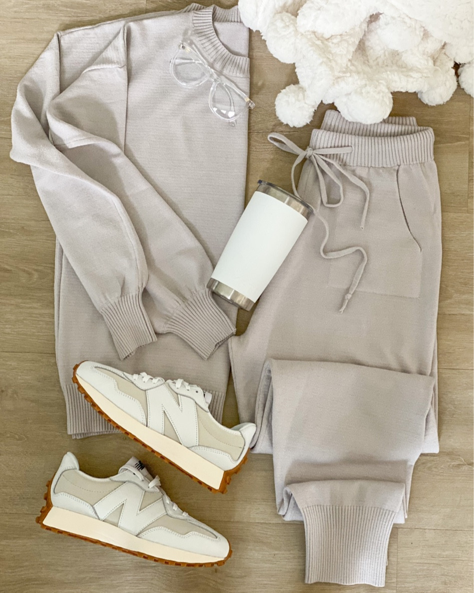 Amazon lounge set. Amazon gray set. new balance 327
Loungewear


#LTKstyletip #LTKunder50