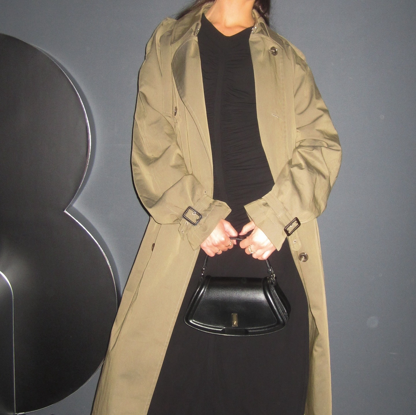 Hugo Boss event outfit, obsessed with this bag & shoes especially. This trench was the perfect color 🧥