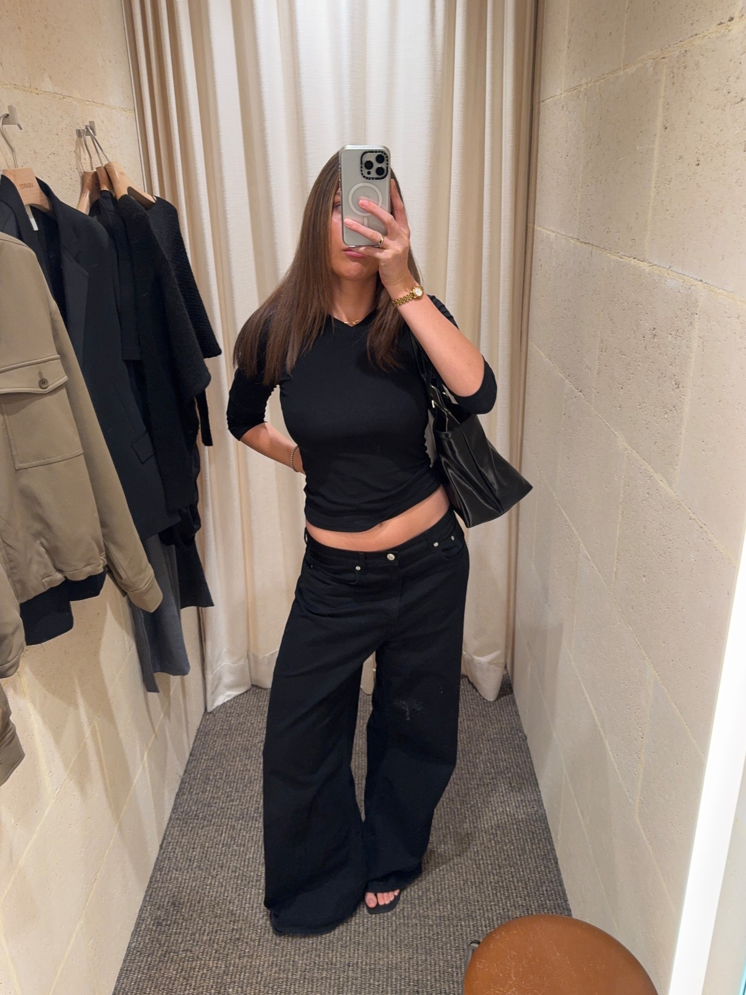 All black fit today 👋🏼 bag is the Huddy Black Bag from Nakedvice xx

#LTKaustralia #LTKdatenight