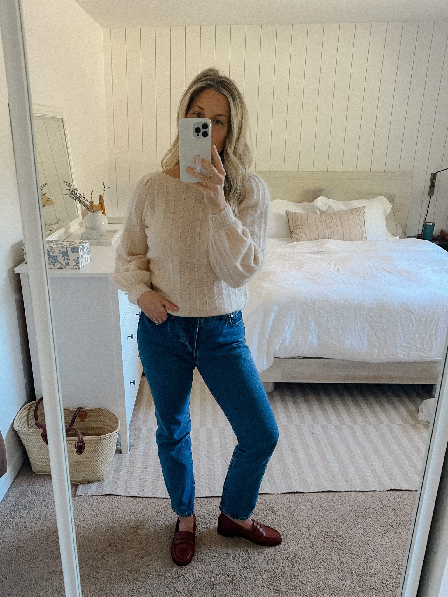 Casual fall outfit idea

Love mixing a fun knit with a classic denim. Wearing a small in the sweater and true size in denim!

Sezane sweater, Levi’s 501 jeans



#LTKfindsunder100 #LTKSeasonal #LTKstyletip