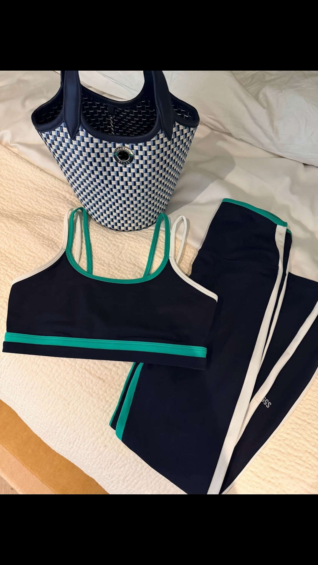 @Shopbop @Splits59 workout set for our event in Charleston! @Veronica Beard bag! 

#LTKActive #LTKTravel