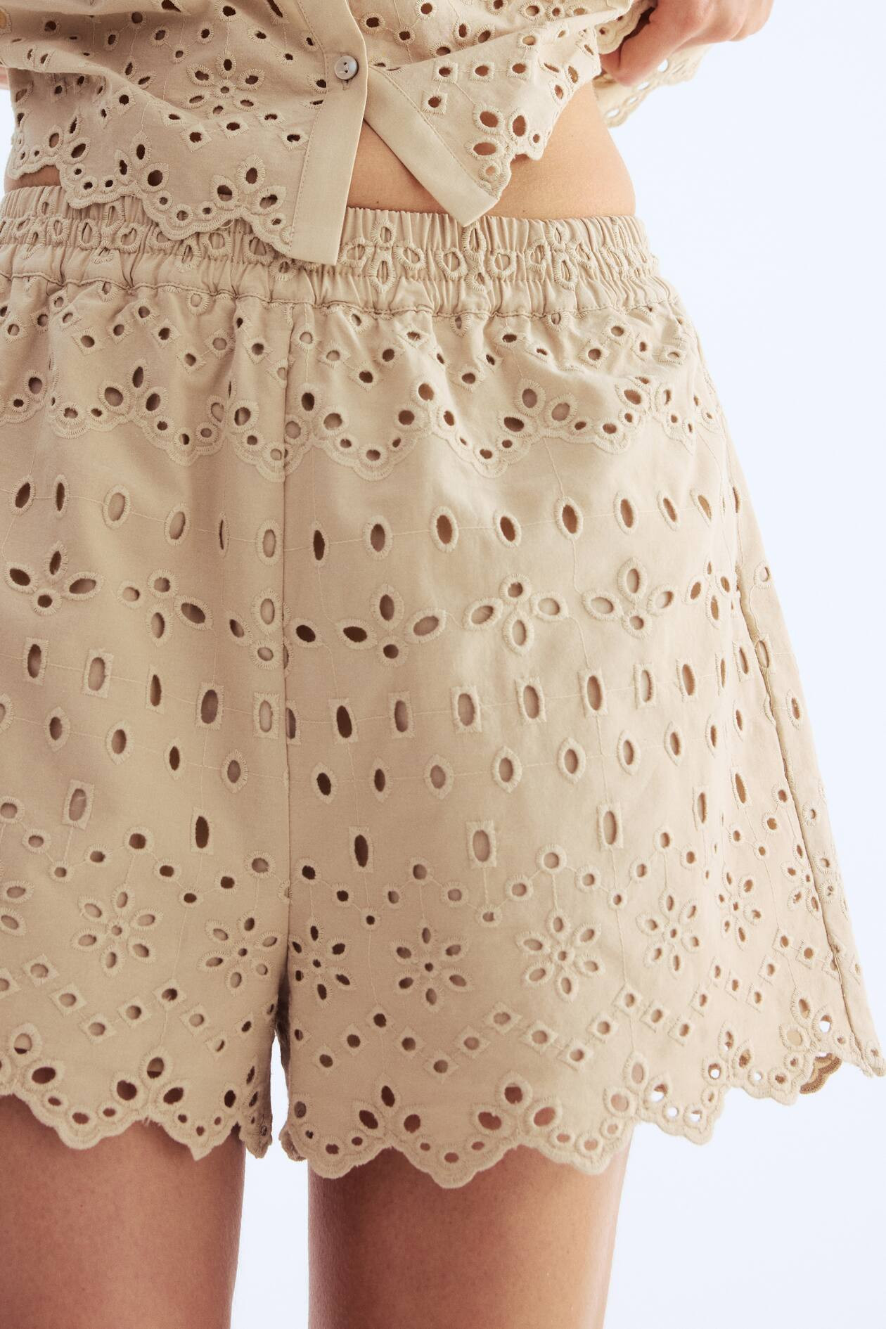 Eyelet-Embroidered Shorts | H&M (US + CA)