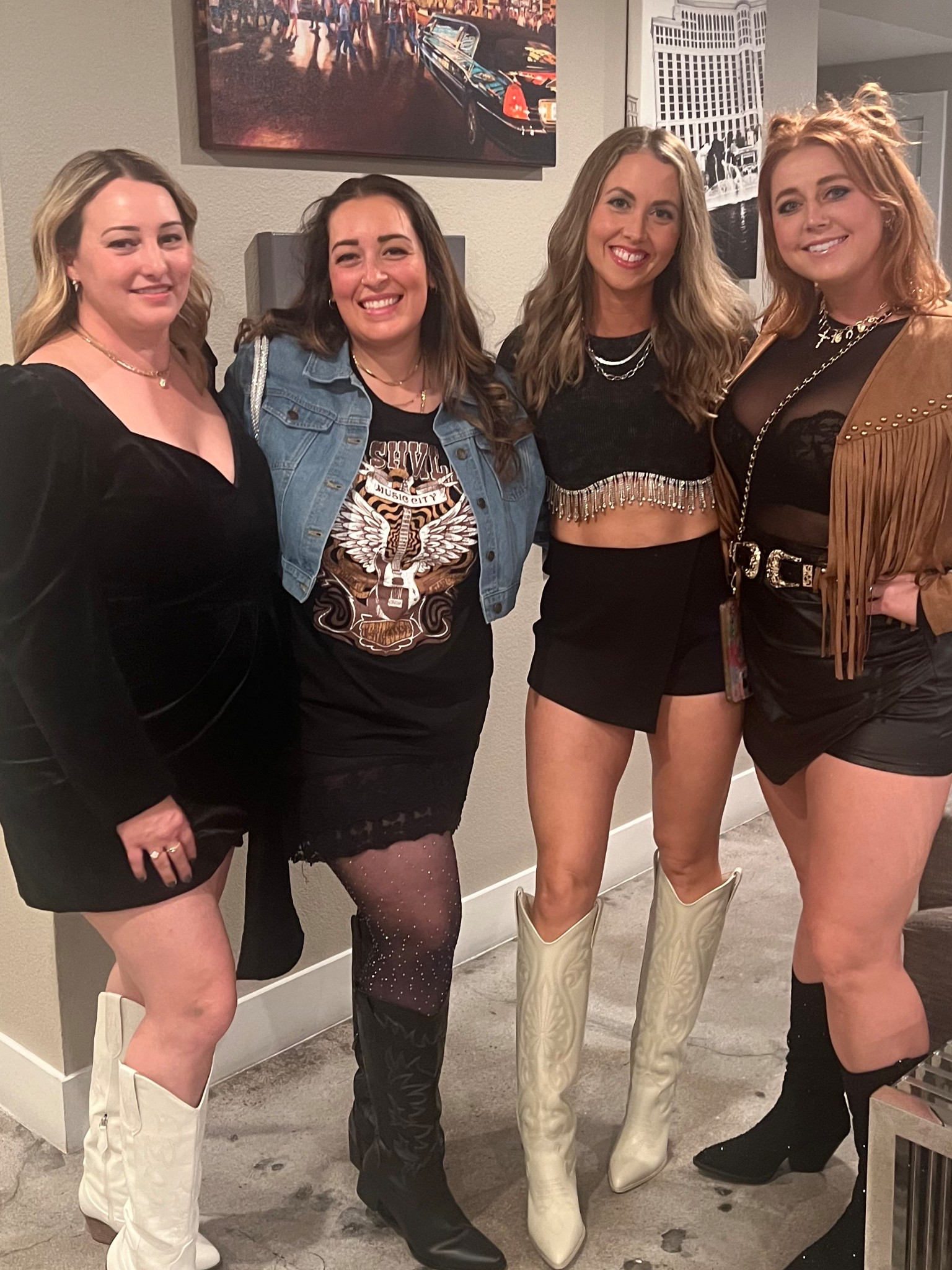 Vegas night 1 🤩

#LTKTravel #LTKSeasonal #LTKStyleTip