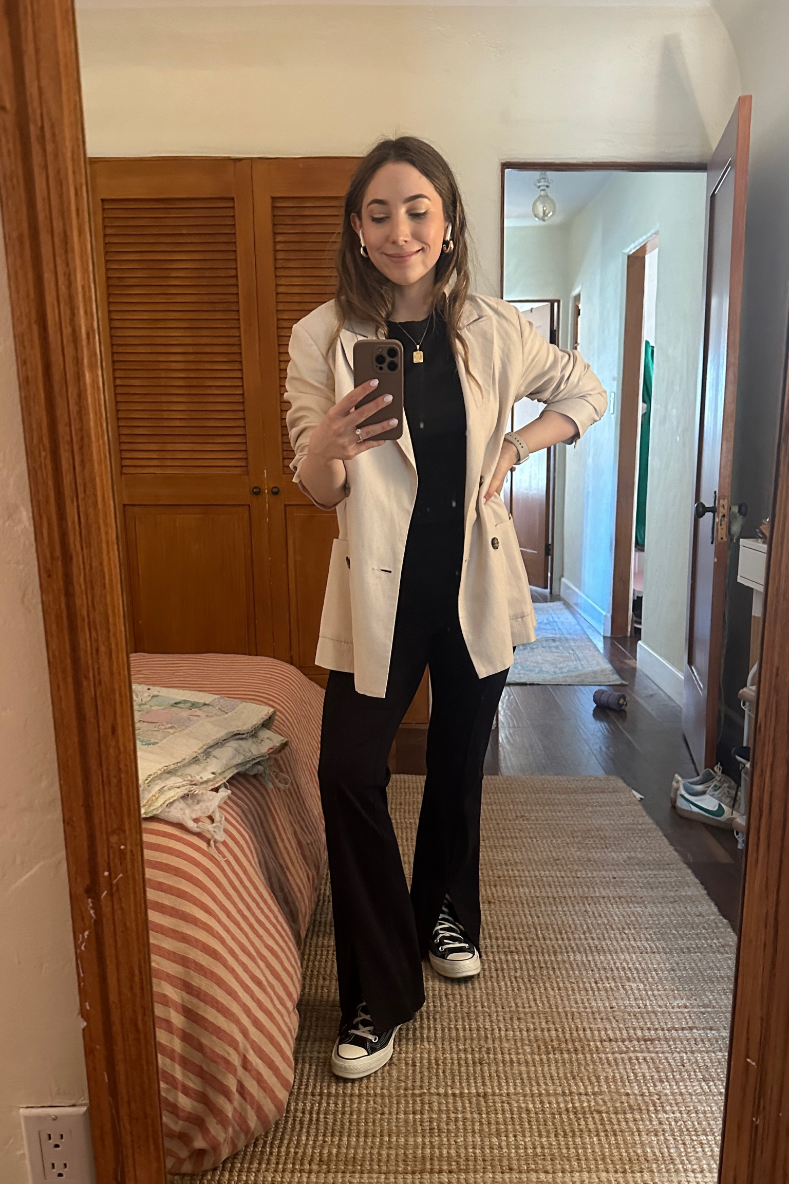 Casual outfit for wfh!

Spring outfits, minimal style, linen blazer, flare leggings 

#LTKworkwear #LTKSeasonal #LTKstyletip