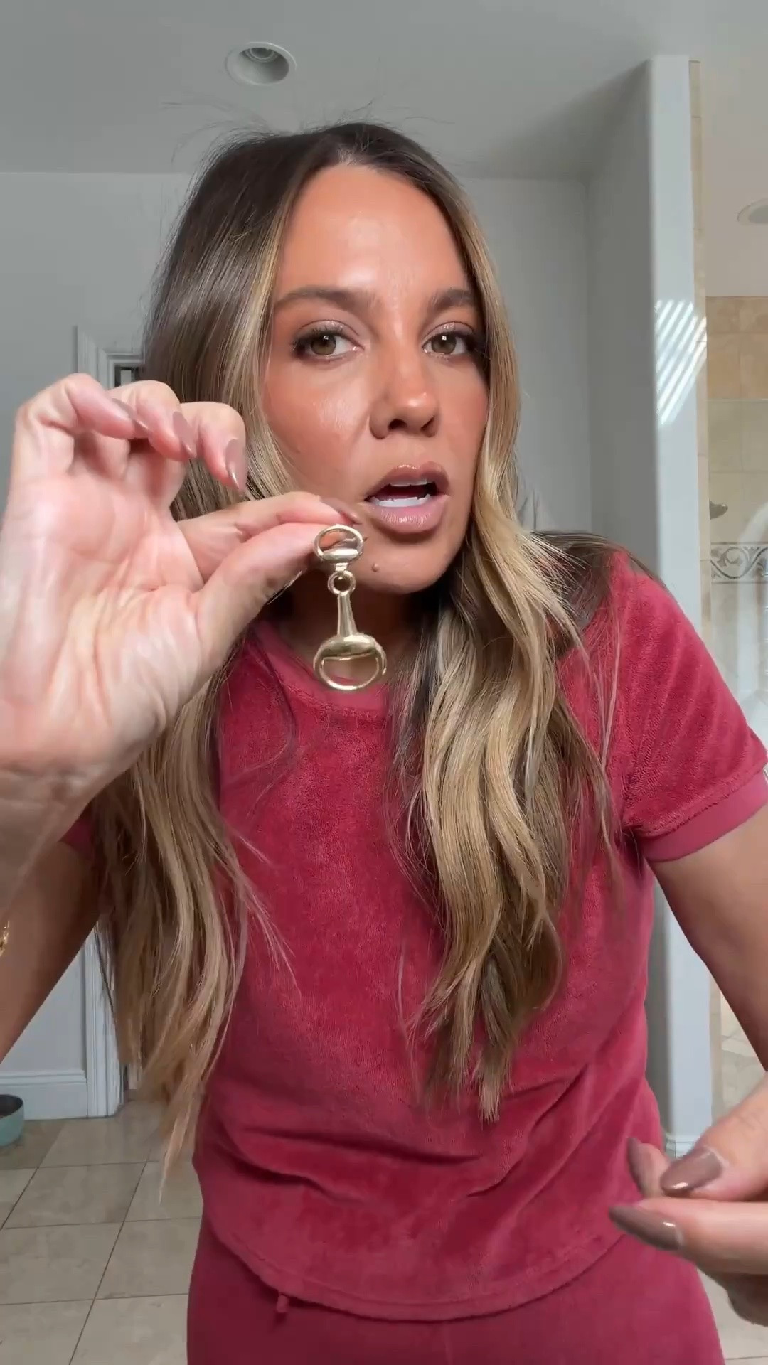 These earrings are giving Gucci! And I love it?

Fall fashion, trendy fashion, gold jewelry, trendy jewelry