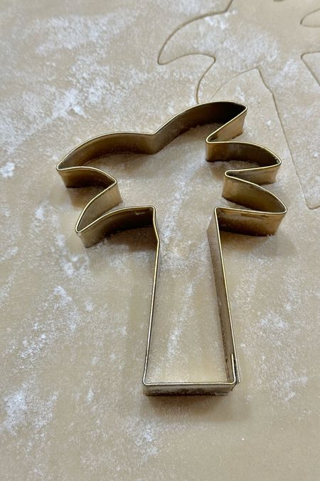 Palm tree cookie cutter
Tropical cookie cutters
Sugar cookies
Baking
Holiday baking 

#LTKHoliday #LTKGiftGuide #LTKhome