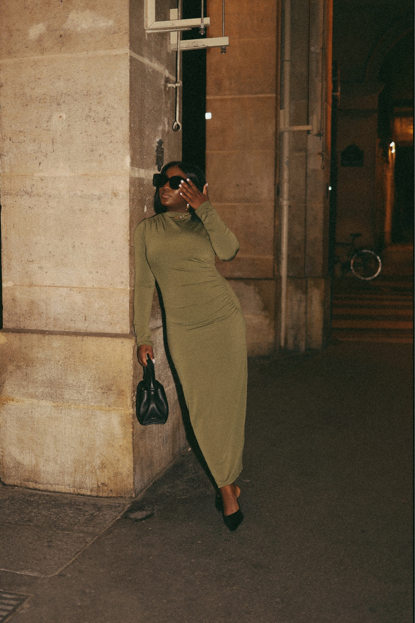 A night out in Paris


#LTKstyletip #LTKfindsunder100 #LTKxPrime