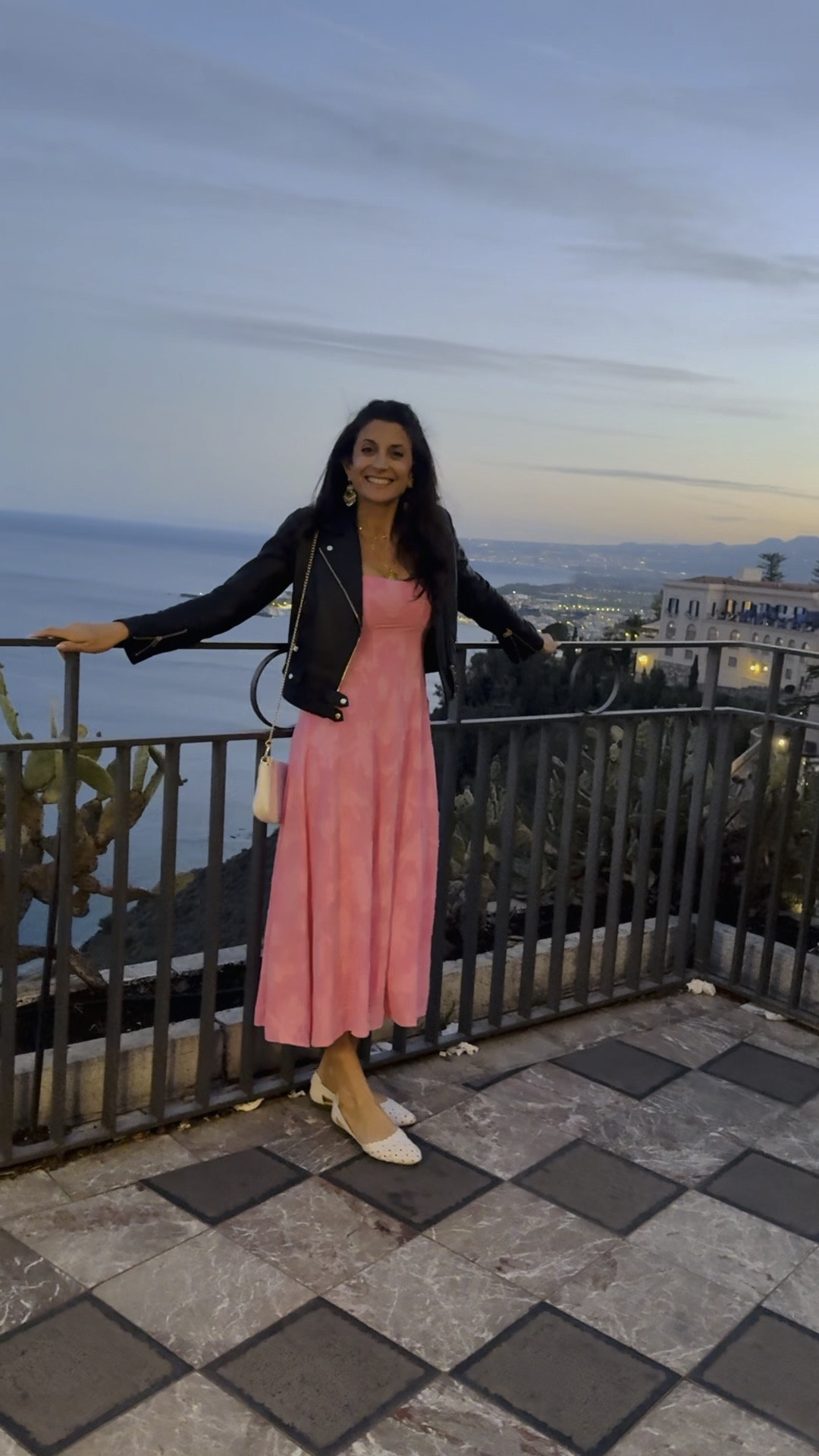 Enjoying the beautiful Italian sunset in my pink Revolve dress and Pinko leather jacket! 

#SunsetVibes #RevolveFashion #PinkoStyle #ItalyAdventures #ChicTravel #OOTD #FashionInspo #TravelStyle #PinkDress #SunsetMagic



#LTKStyleTip #LTKVideo #LTKFamily