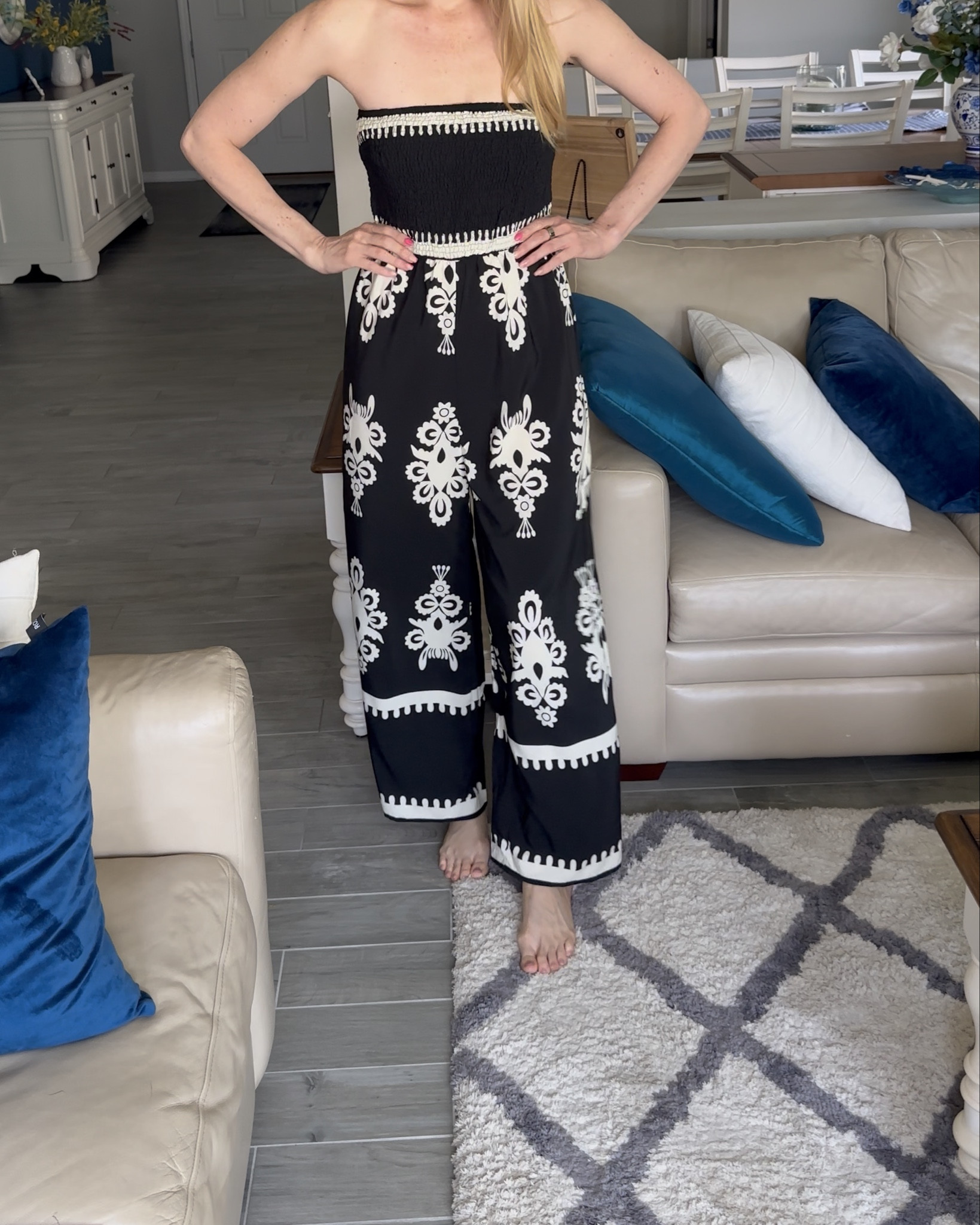 Black and white resort wear jumpsuit 
🖤 summer vacation here we come 
🖤 it has a lot of stretch in it 
🖤fits true to size, wearing size small and I am 5’10”
🖤 Amazon fashion find under $50

#LTKTall