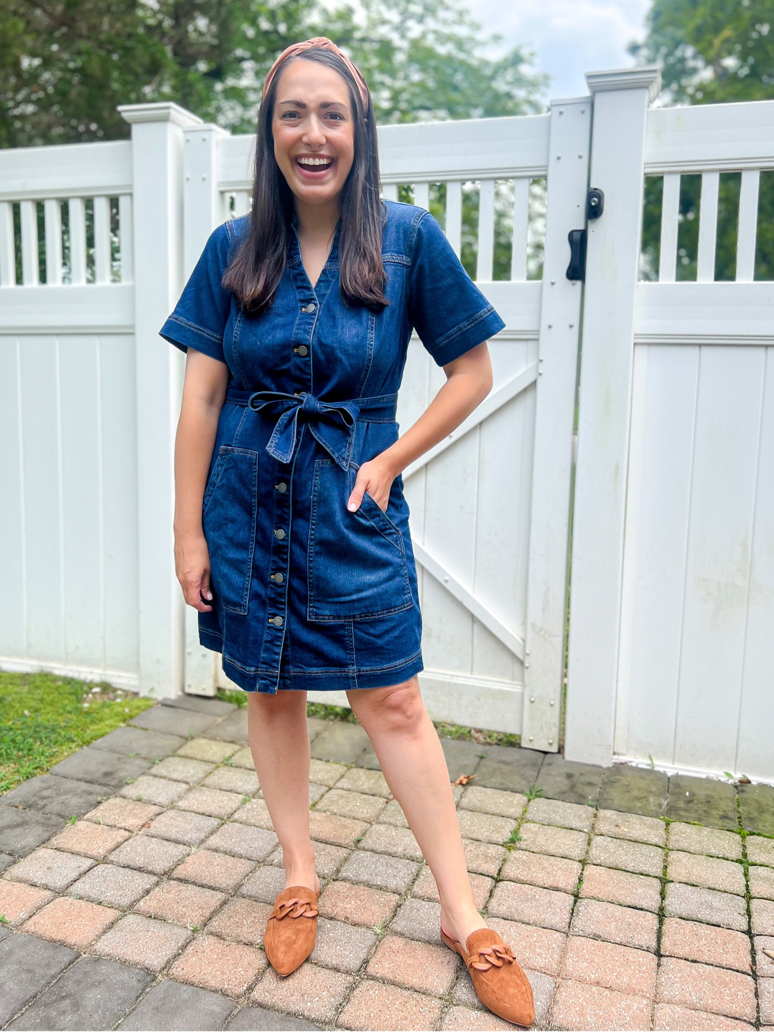 Teacher outfit idea 
Dress: small
Mules: sized up half 

#LTKstyletip #LTKBacktoSchool #LTKunder50