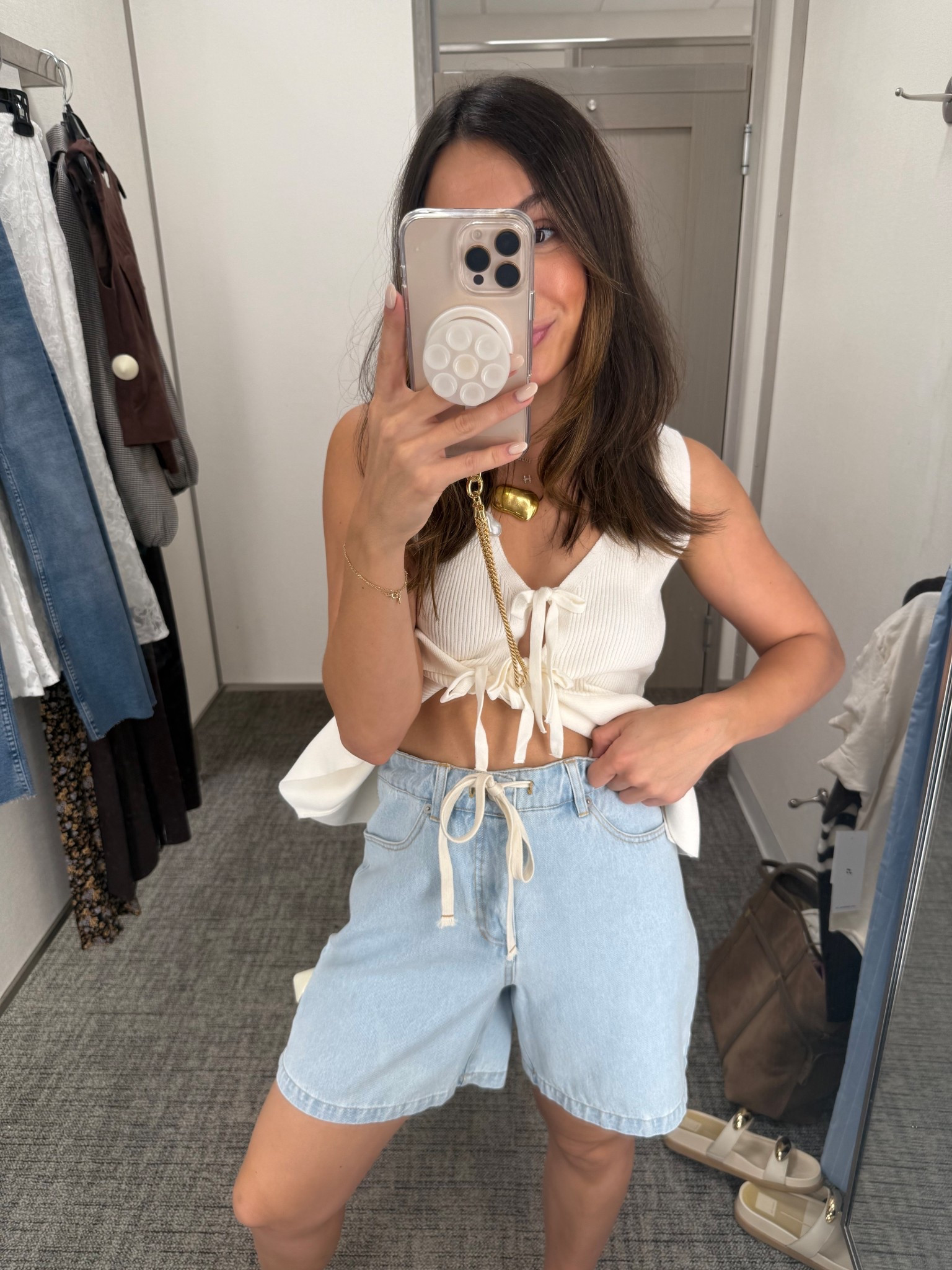 Actually obsessed with these @nordstrom shorts! Wearing a size xs short and small top! #nordstrompartner 

#LTKFindsUnder100